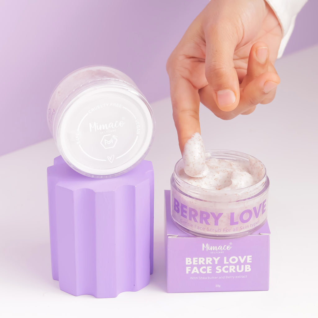 BERRY LOVE- Face Scrub : improves skin texture, fades away marks, smoothens the skin 50g